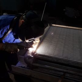 Rubio Radiadores - Trabajos de soldadura de aluminio, reparación y prueba de estanqueidad, reconstrucción de radiadores, cambio de depósitos y panales.